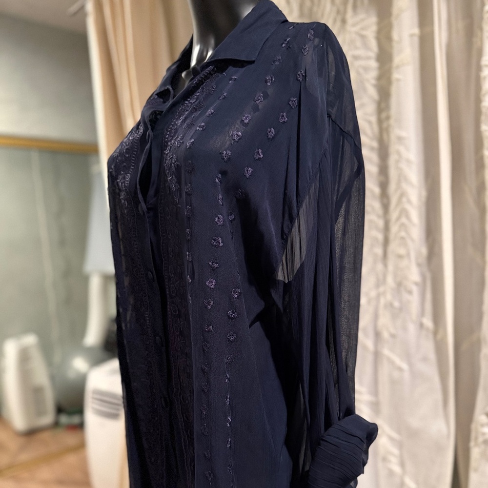 Hobbs by Marilyn Anselm Navy Embroidered Tunic Blouse M/L